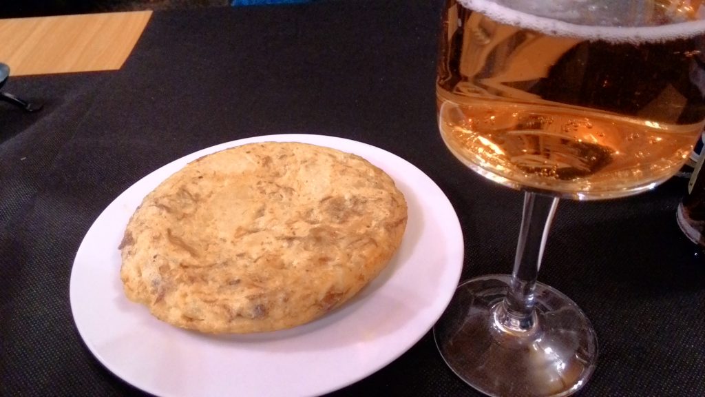 cachopo Tortilla en restaurante asturiano La Manzana