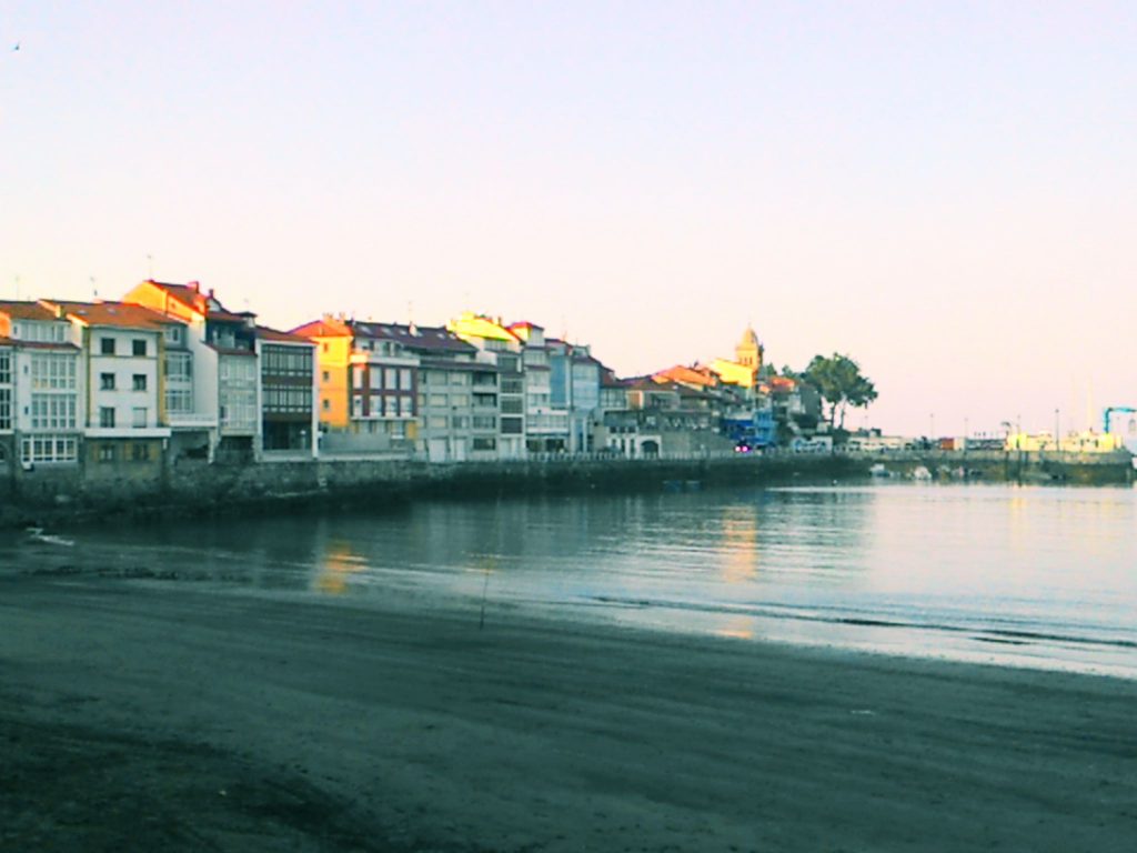 paseo maritimo de Luanco