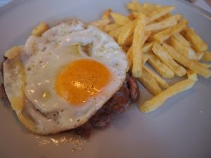 prego huevo avillez