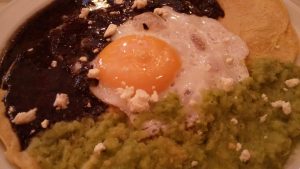 Huevos rancheros en La Herradura