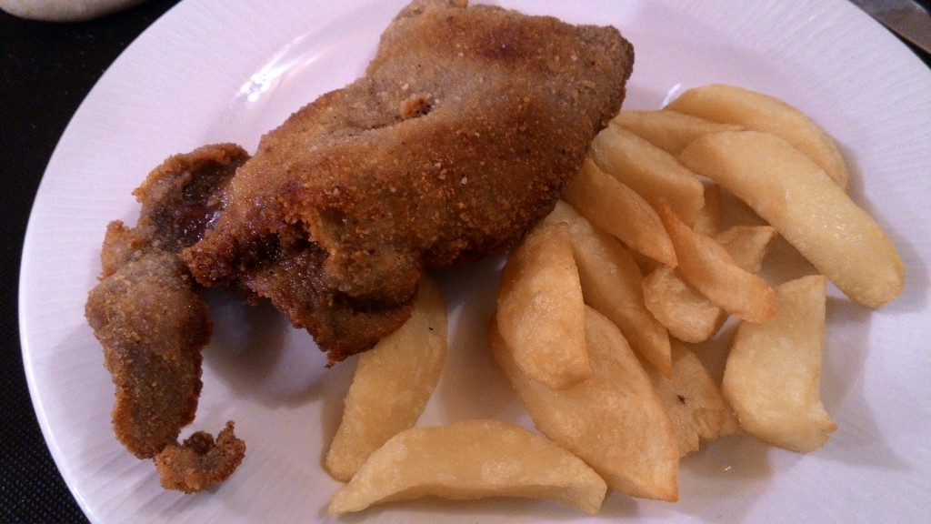 Cachopo en restaurante asturiano La Manzana