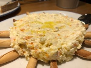 Cachivache ensaladilla rusa de gambas