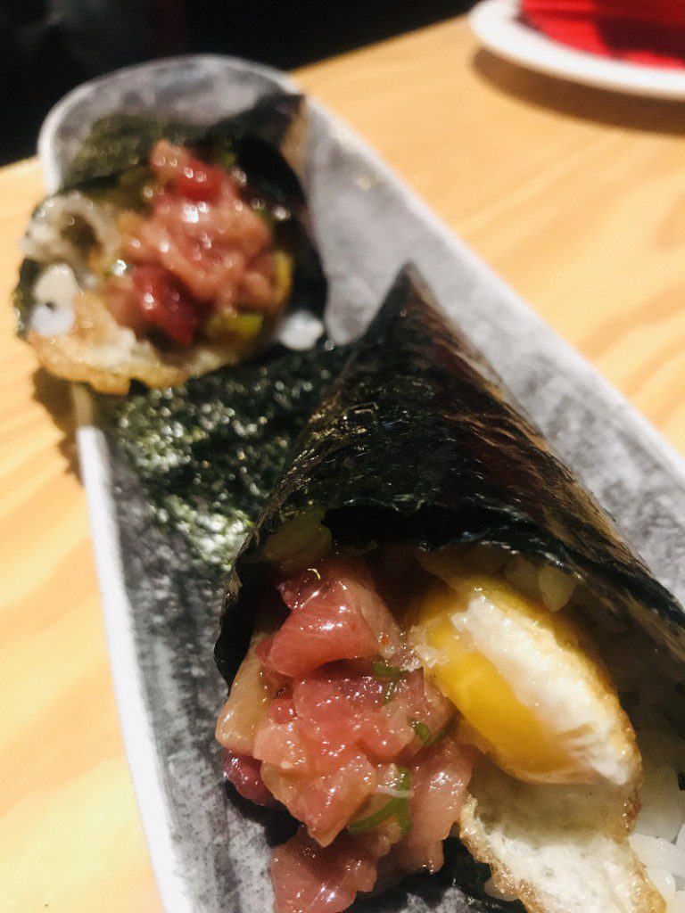 Nakeima temaki de atun