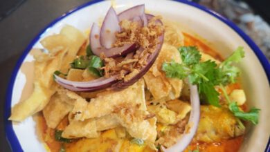 Pui Thai Tapas Khao Soi Pollo